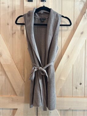100% Cashmere Sleeveless Ribbed Belted Sweater Vest